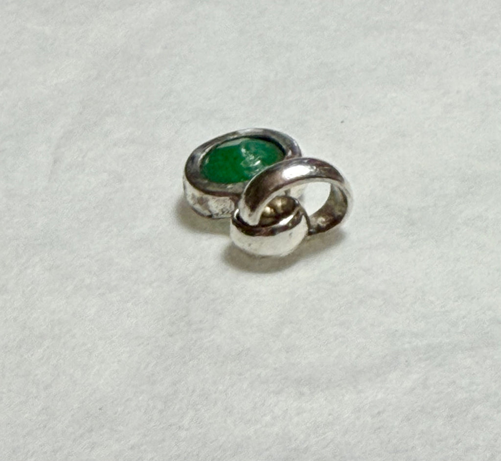 3.50 carat Green Emerald Pendant. Sterling Silver
