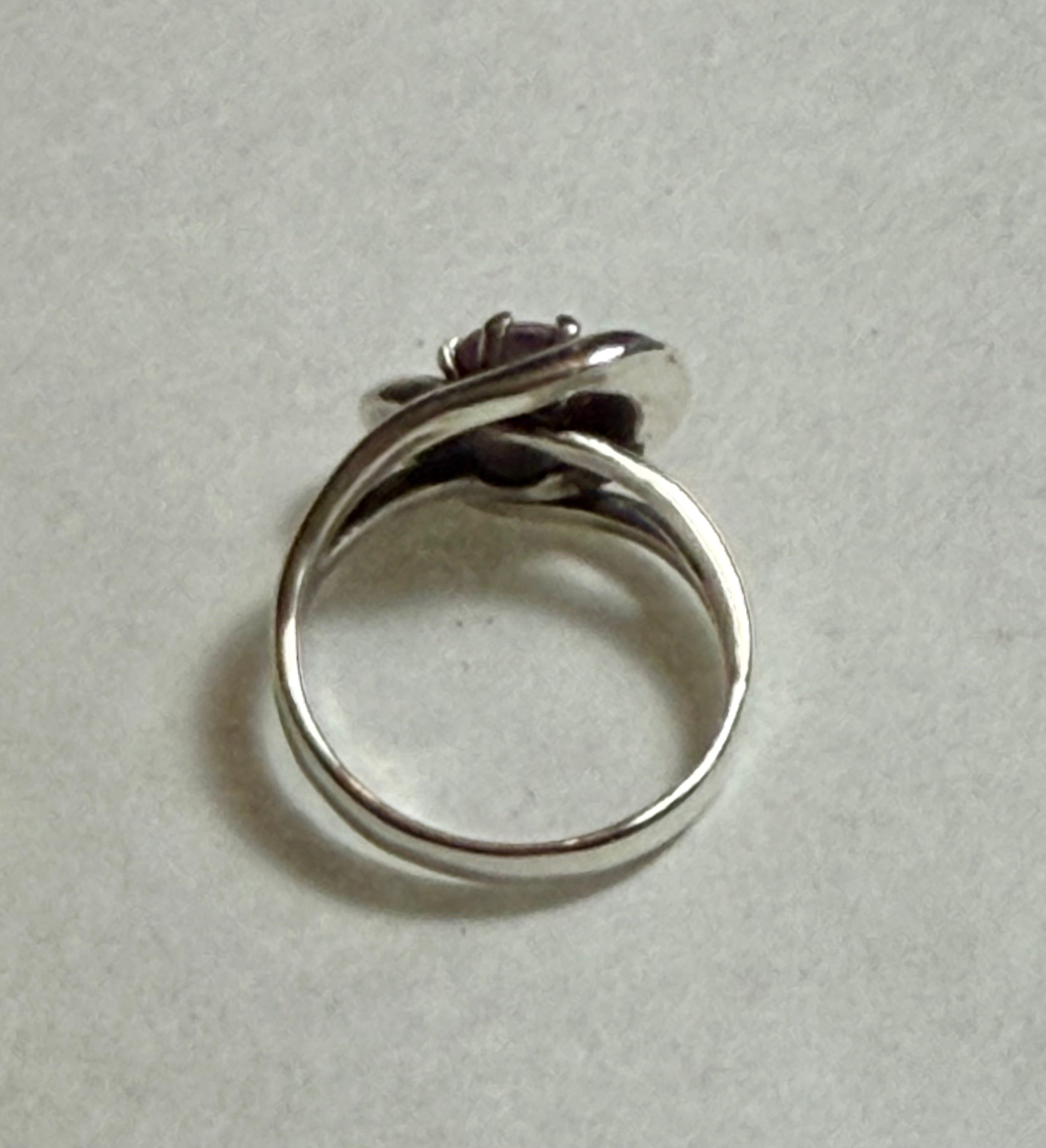1.44 carat Pink Sapphire Ring Size 7. Sterling Silver.