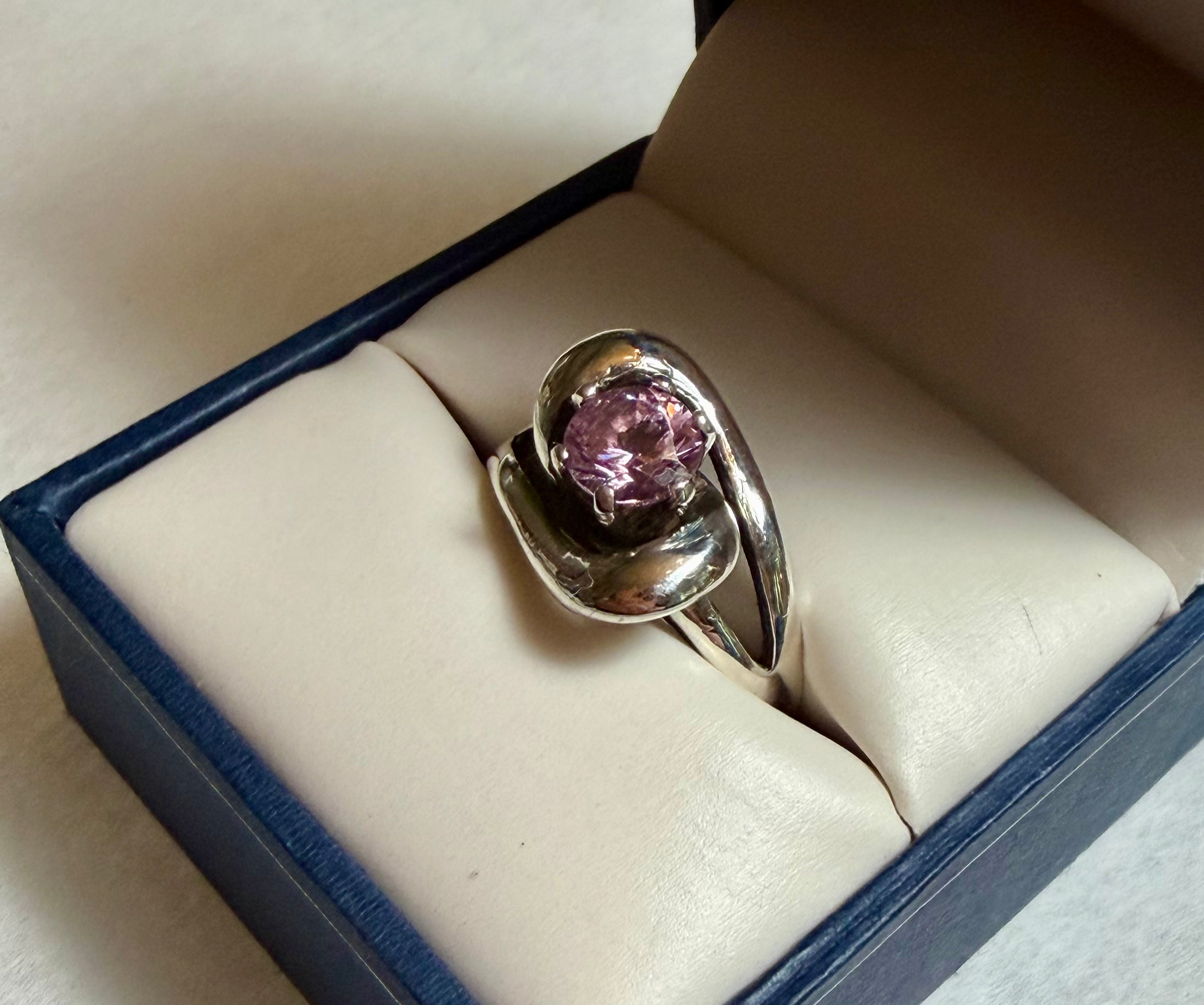 1.44 carat Pink Sapphire Ring Size 7. Sterling Silver.