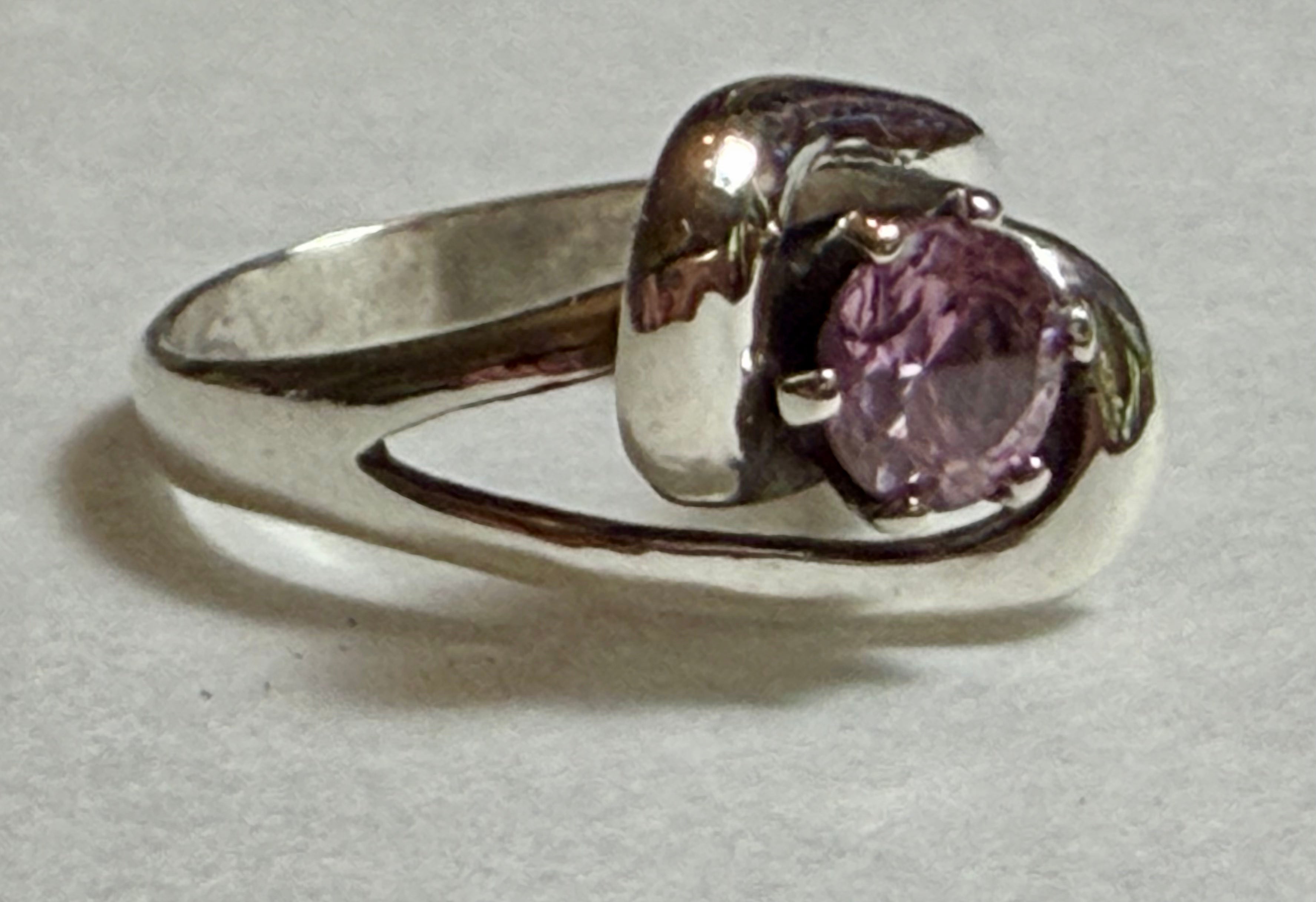 1.44 carat Pink Sapphire Ring Size 7. Sterling Silver.