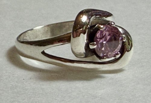 1.44 carat Pink Sapphire Ring Size 7. Sterling Silver.