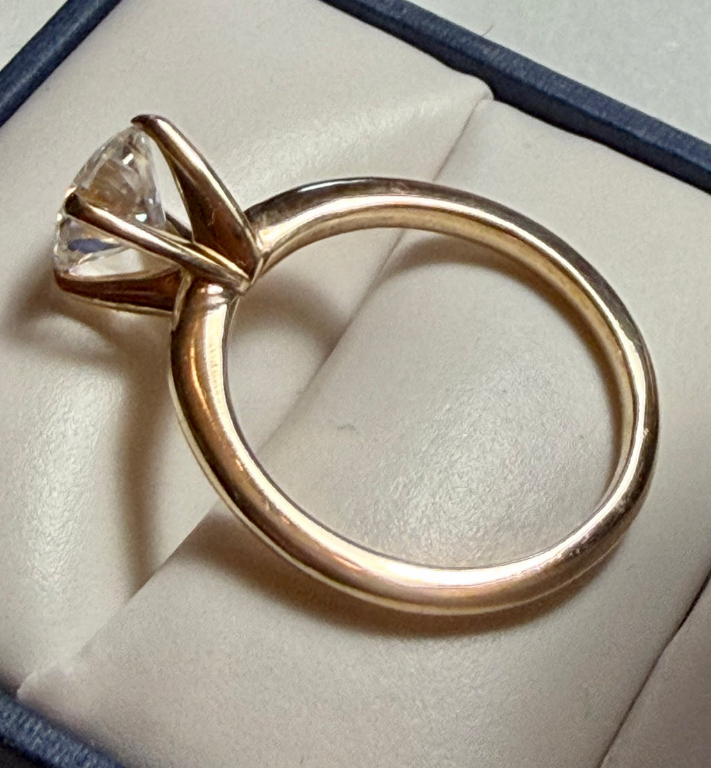 Flawless D Color 1.2 carat Lab Grown Diamond Ring. 14K Yellow Gold. Size 6.75