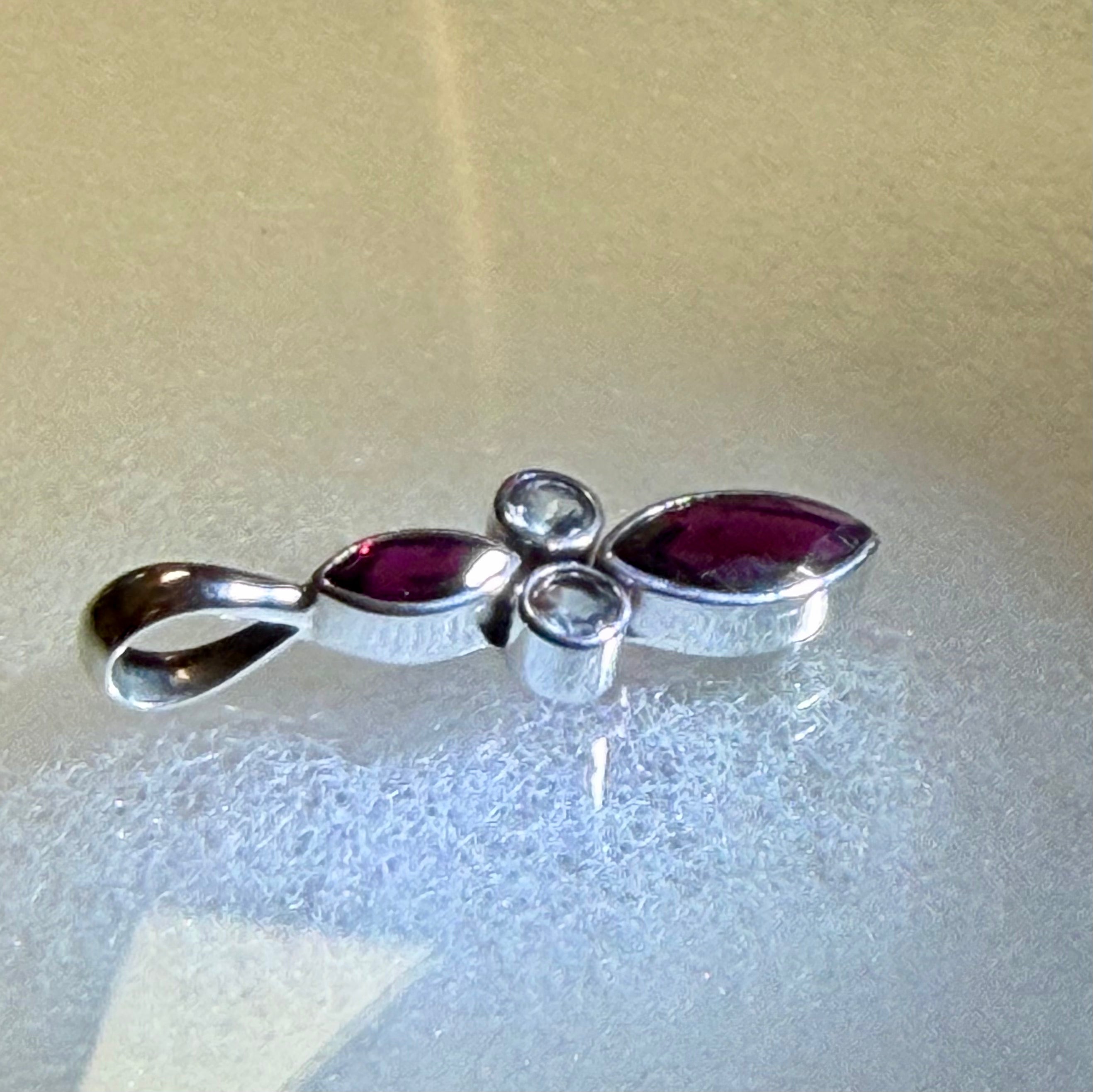 Superb Garnet and Topaz Gemstone Pendant. Sterling Silver.